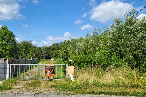 Industriegrond met totale oppervlakte van 2882m².